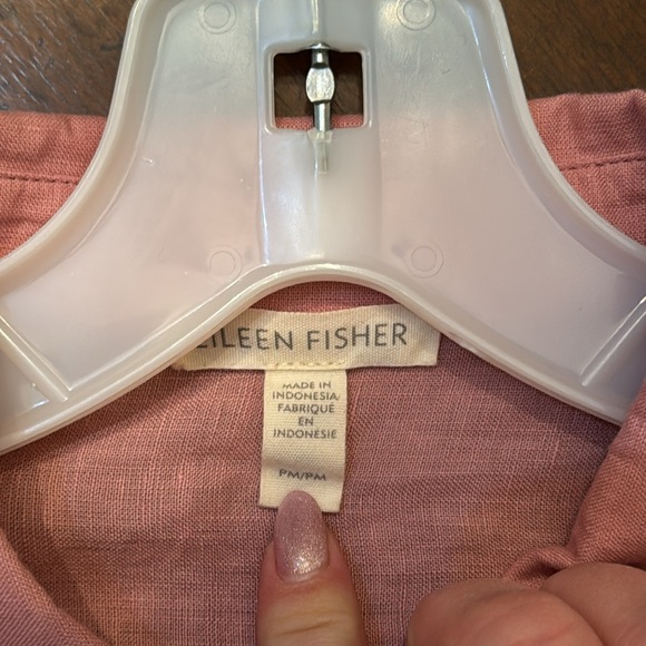 Eileen Fisher linen button up - Picture 6 of 8